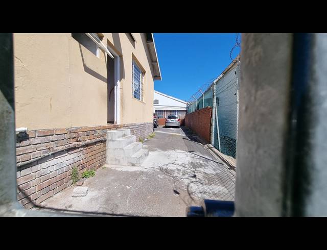 250M² BUILDING FOR SALE IN MAITLAND